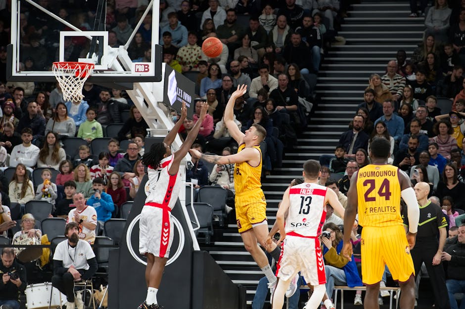 NBA Showdown: Lakers Face Mavericks as LeBron James’ Injury Status Remains Uncertain